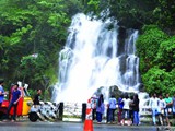 valanjakanam-waterfalls